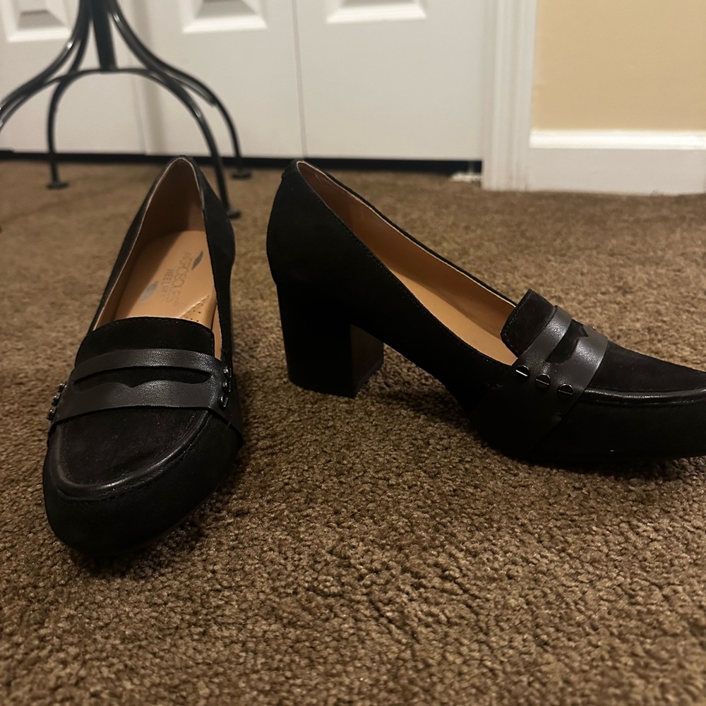 AEROSOLES Black Women's Block Heel Loafers